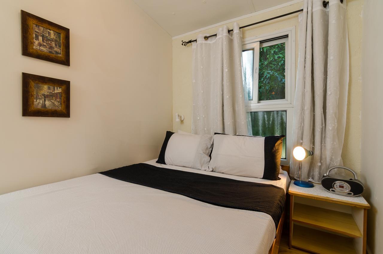 Orna'S Corner Bed and Breakfast Yuval Buitenkant foto